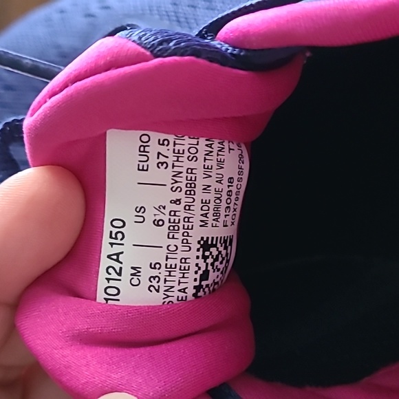 ASICS shoes - Picture 5 of 5